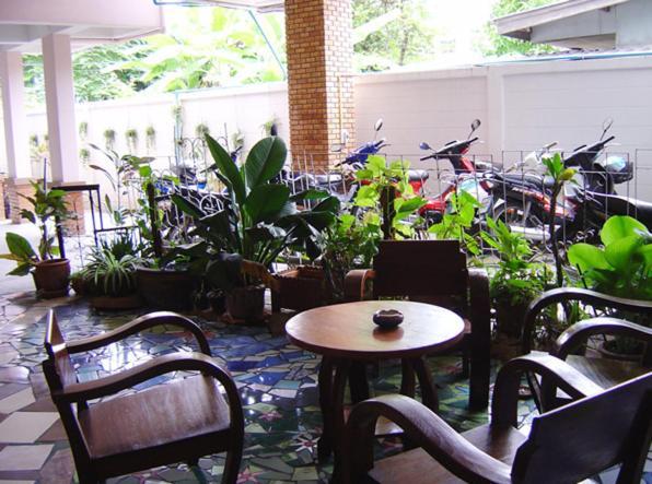 Ban Wiang Guest House Chiang Mai Exteriör bild