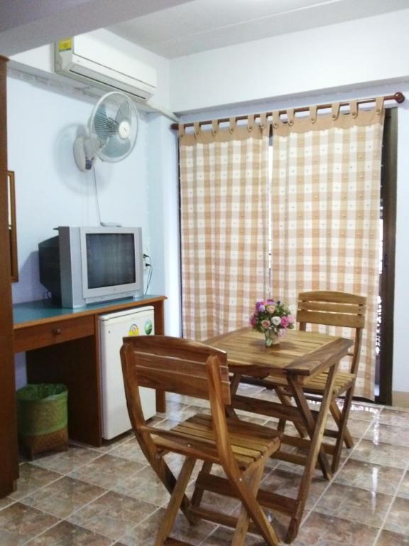 Ban Wiang Guest House Chiang Mai Rum bild